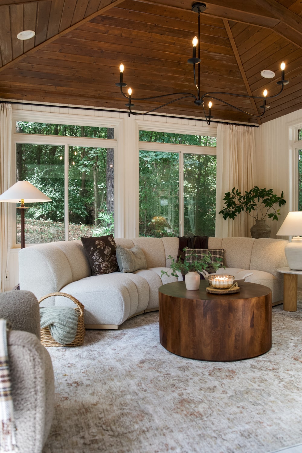 the-worst-interior-design-trends-of-2024-castlery-us